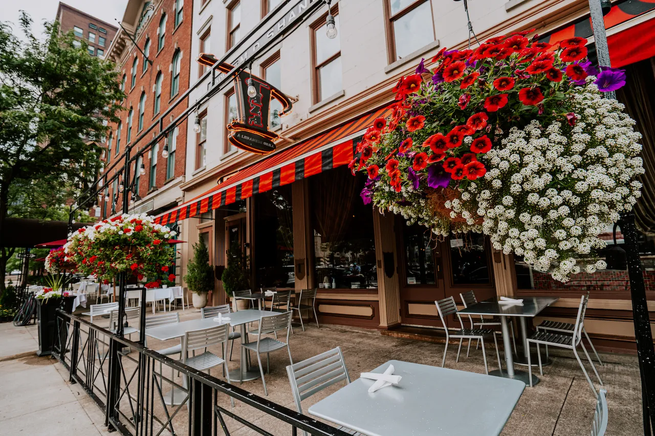 Taza Lebanese Grill
